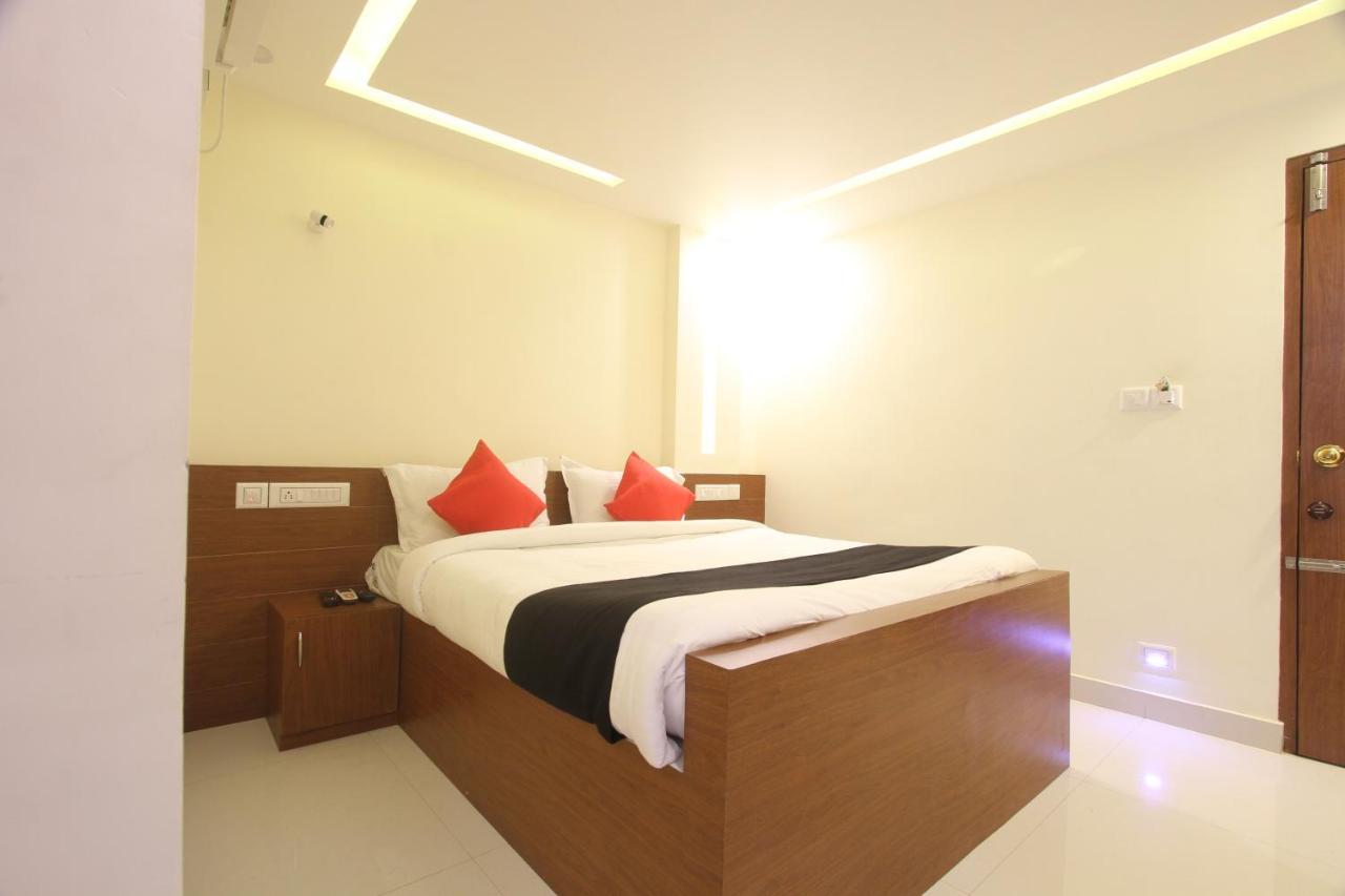 Divines Business Hotel Kuzhittura Екстер'єр фото