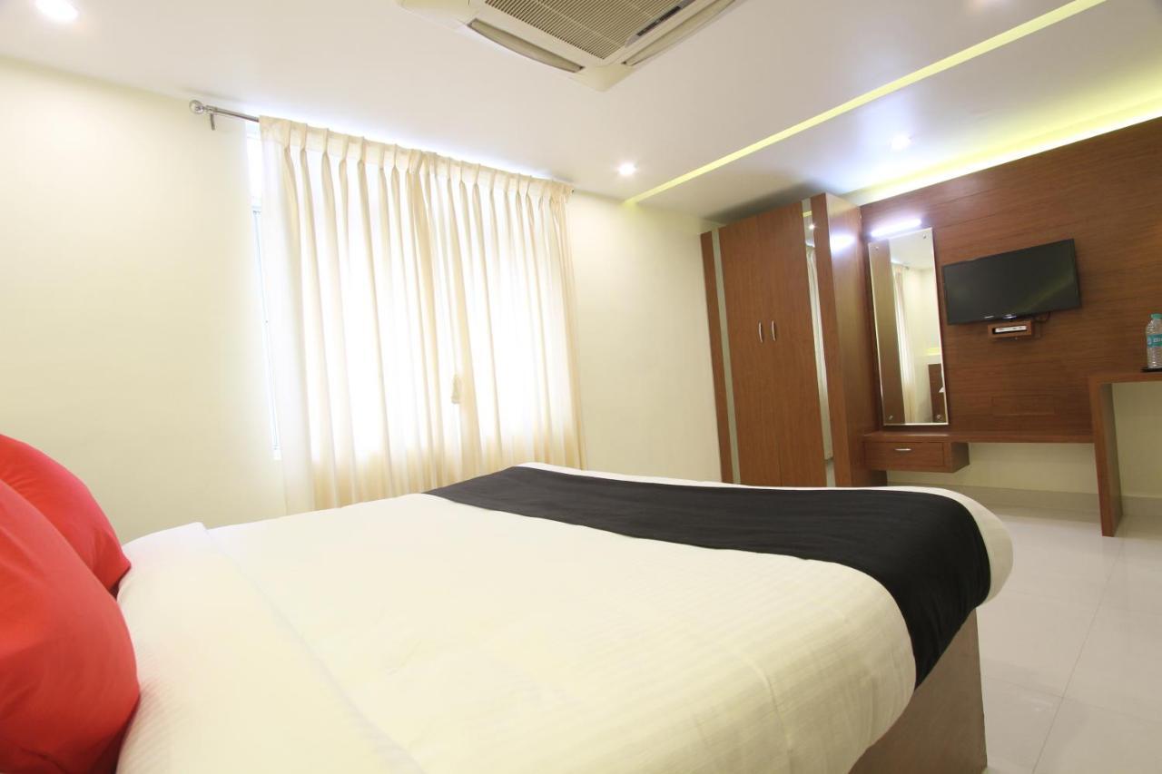 Divines Business Hotel Kuzhittura Екстер'єр фото
