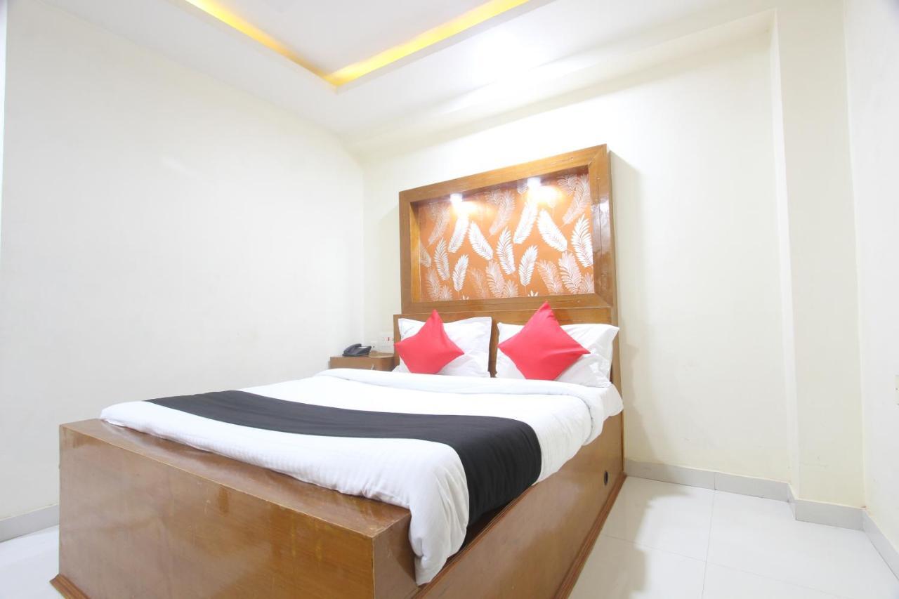 Divines Business Hotel Kuzhittura Екстер'єр фото